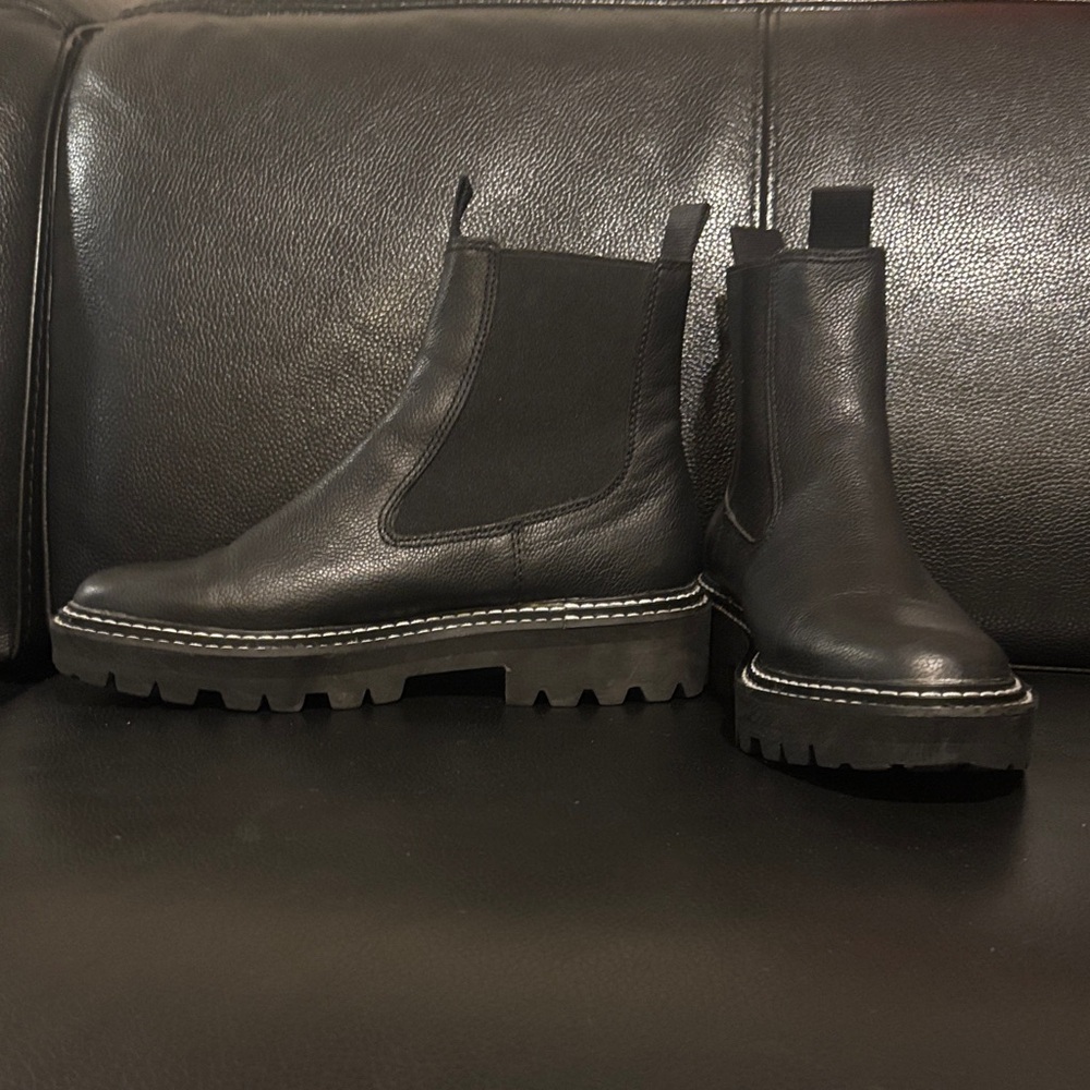 Dolce Vita Black Ankle Booties
